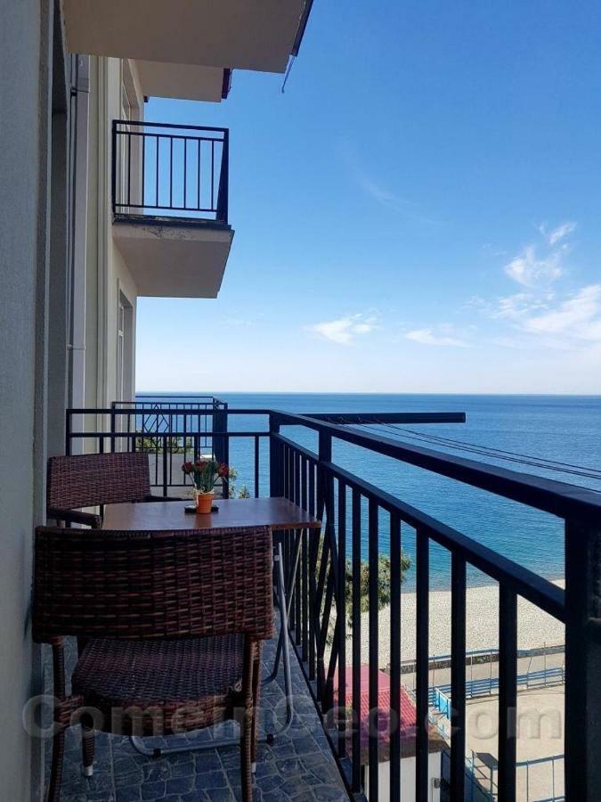 Apartment With Sea View 37 コブレチ エクステリア 写真